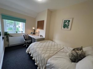 Photo 19- click for photo gallery